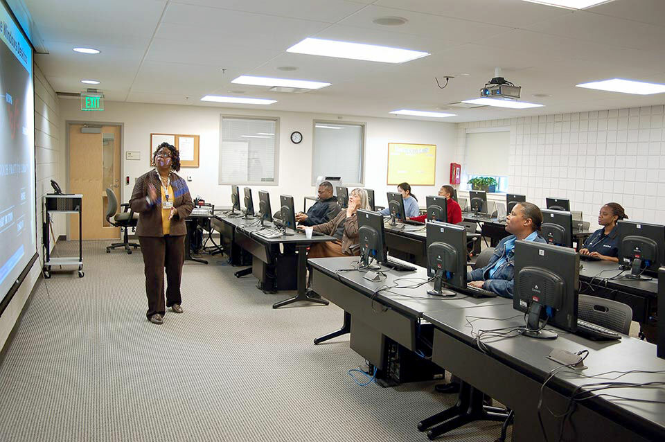 computer training class at Pratt Library