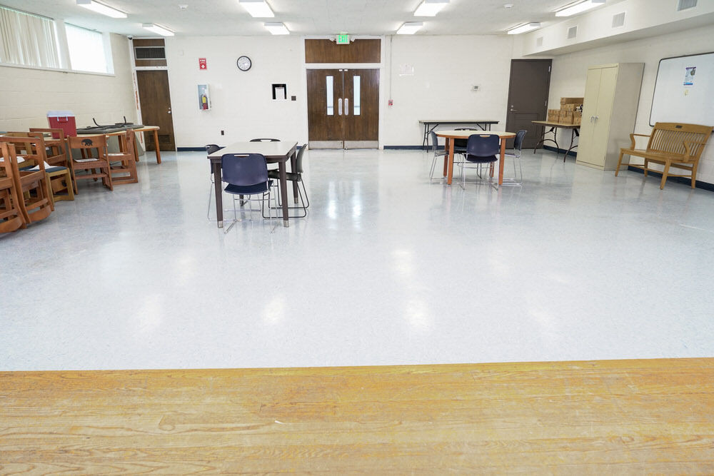 Northwood meeting room - wide view facing doors from the stage