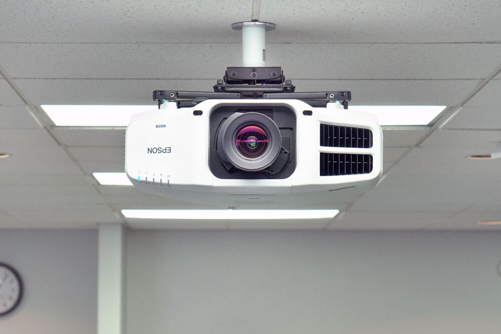 Patterson Park meeting room - Epson ceiling projector