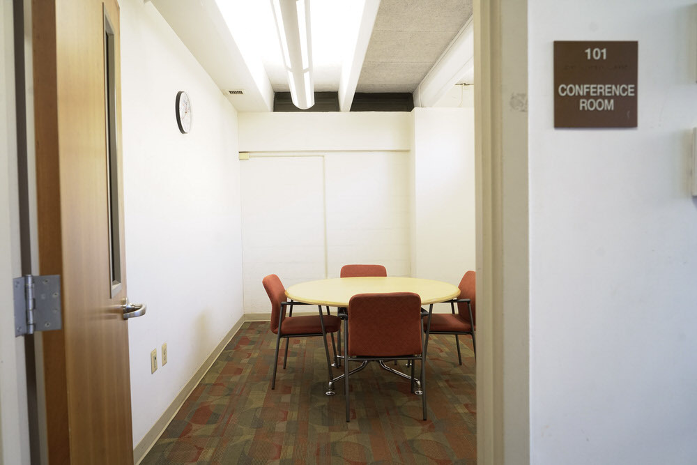 Reisterstown Road Branch Small Meeting Room - entrance view from the doorway